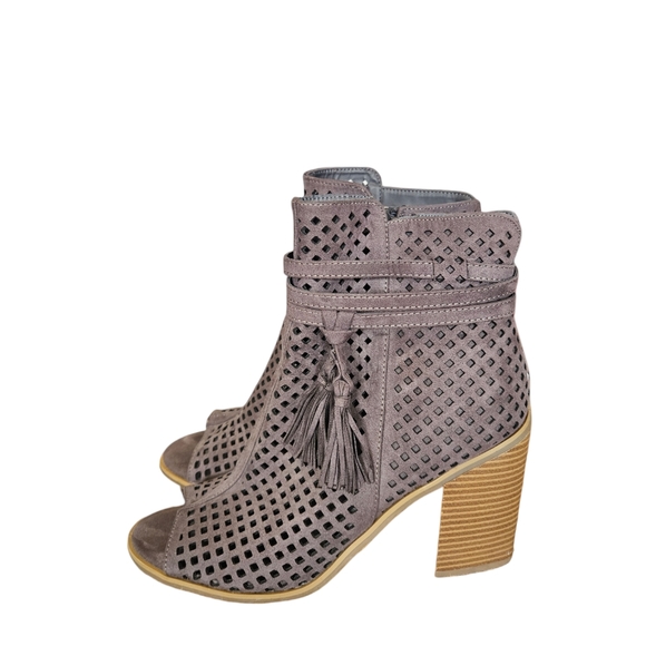 London Rag Women's Faux Suede Boots.‎ Size 10. - Picture 1 of 6